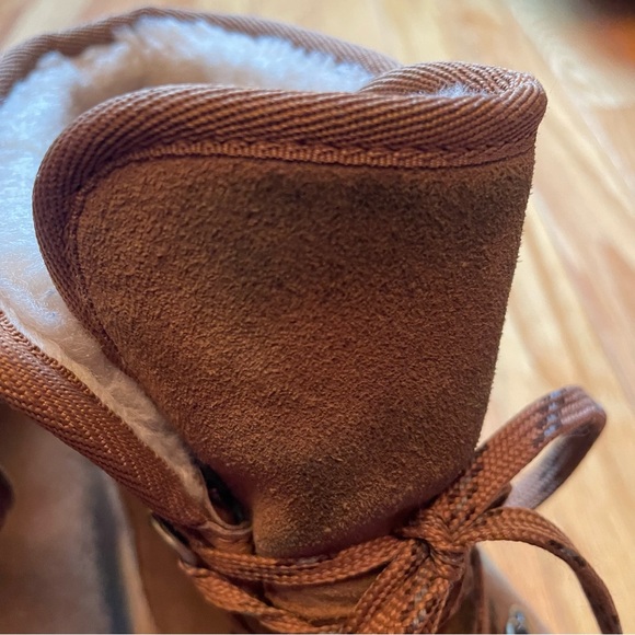 UGG Women's W Birch LACE-UP Boot Snow Chestnut 8 M US - Picture 12 of 15